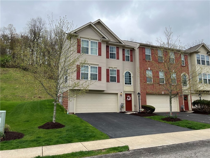 Welcome to 118 Broadstone Dr in Kaufman Run Estate