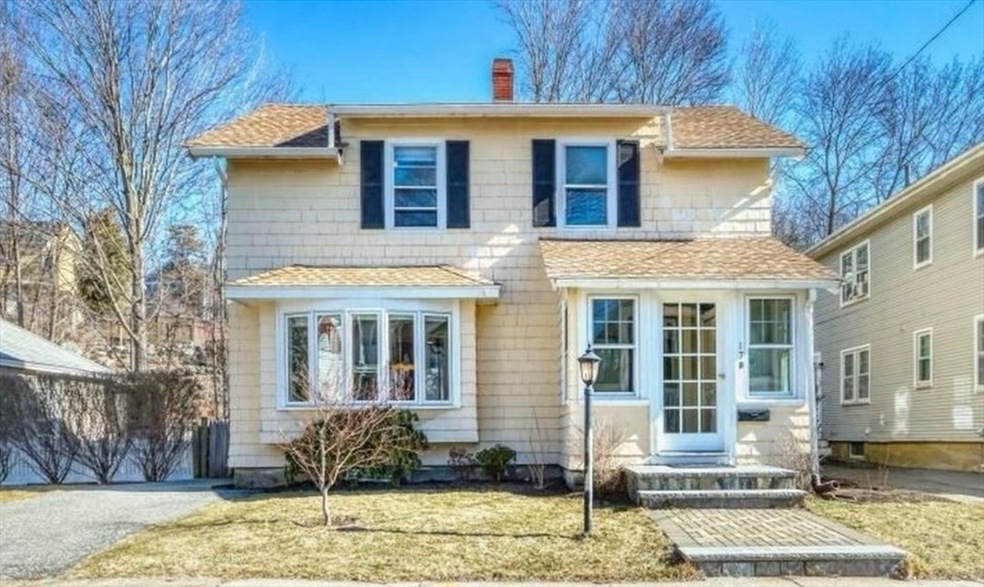 17 Russell Rd unit 1, Winchester, MA 01890 - photo 1