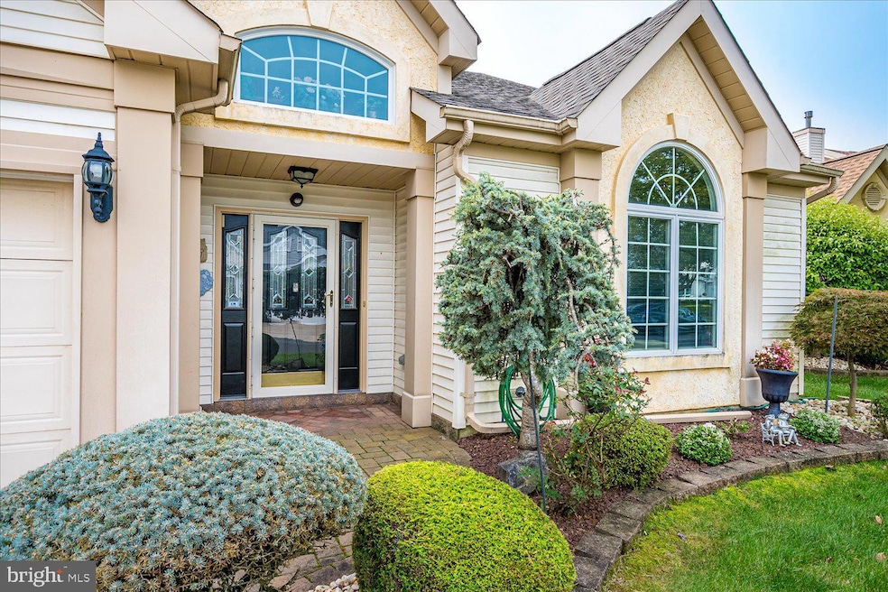 136 Birmingham Ln, Monroe Township, NJ 08831 - photo 1