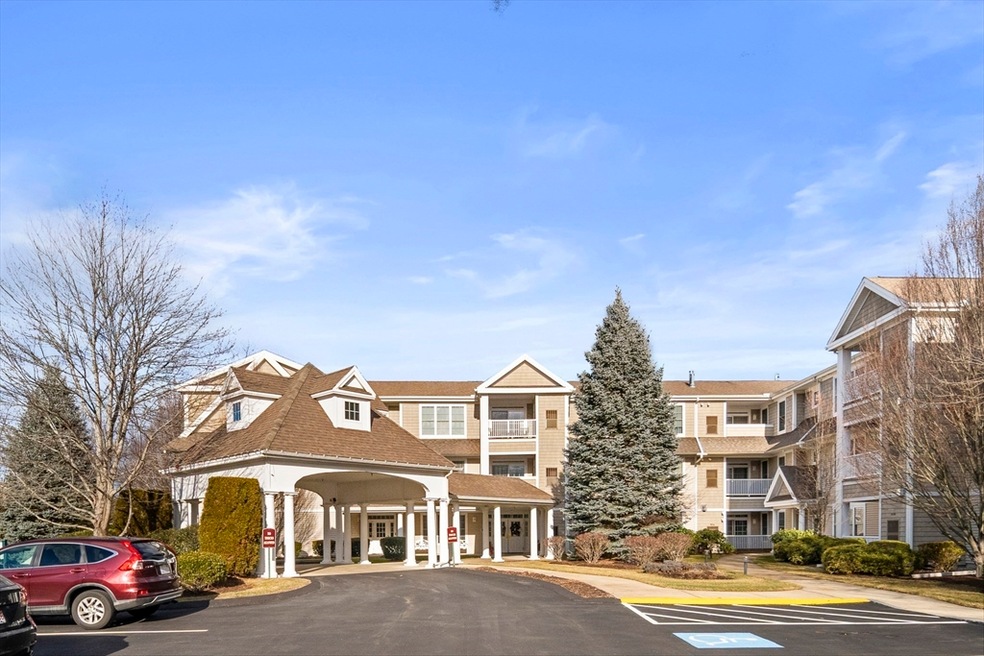 1000 Emerald Ct unit 1215, Tewksbury, MA 01876 - photo 1