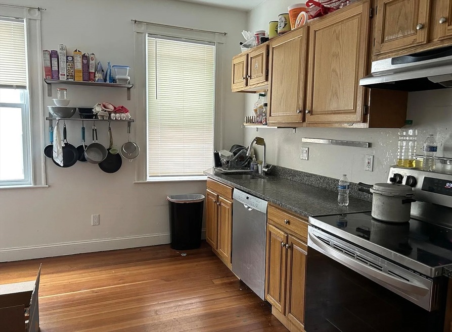 80 Chestnut St unit 2, Brookline, MA 02445 - photo 1