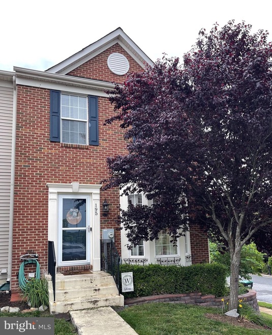 195 Oxbow Dr, Strasburg, VA 22657 - photo 1