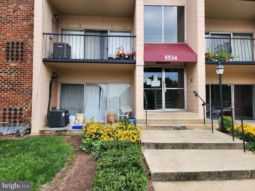 5534 Karen Elaine Dr unit 1741, New Carrollton, MD 20784 - photo 1