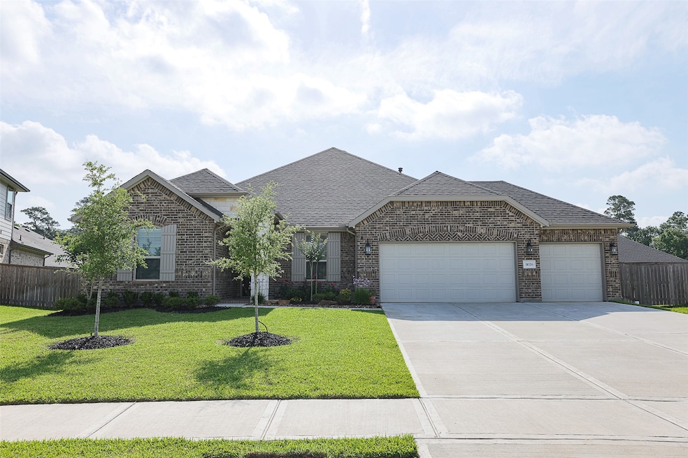 31026 Gullwing Manor Dr, Tomball, TX 77375 - photo 1