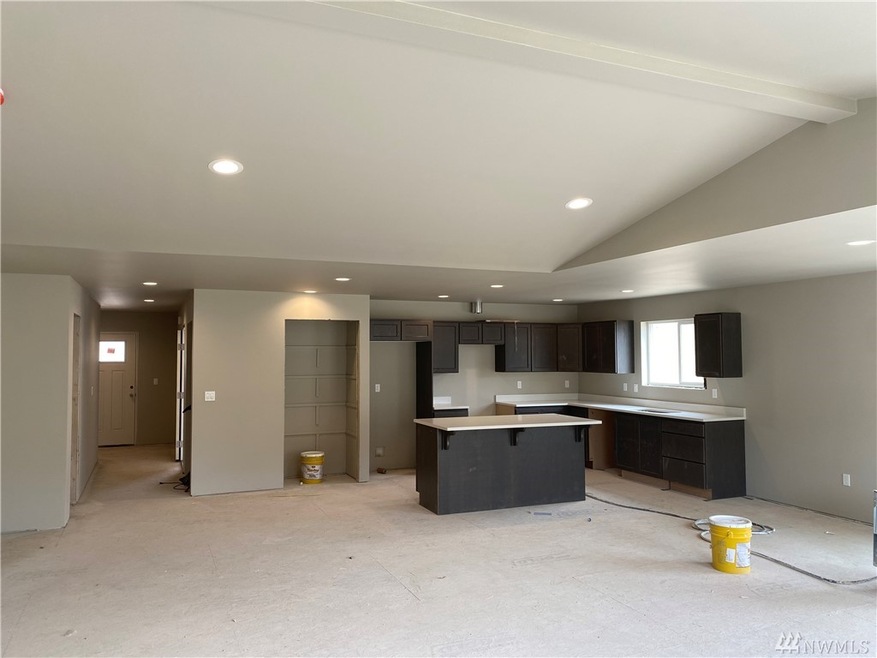 2158 2nd St SE, East Wenatchee, WA 98802 - photo 1