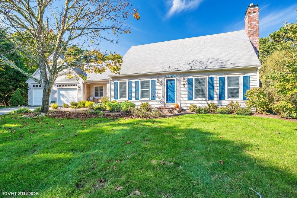 01_25ElmcroftWay_57_FrontView_MLSuse_150