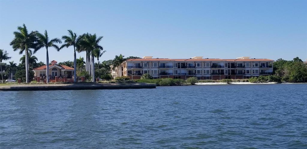 1517 NE Outrigger Landings Dr unit 3-203, Jensen Beach, FL 34957 - photo 1