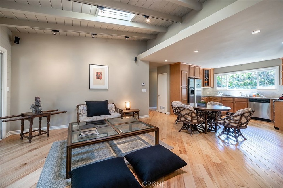 4736 Conejo Ave, Woodland Hills, CA 91364 - photo 1