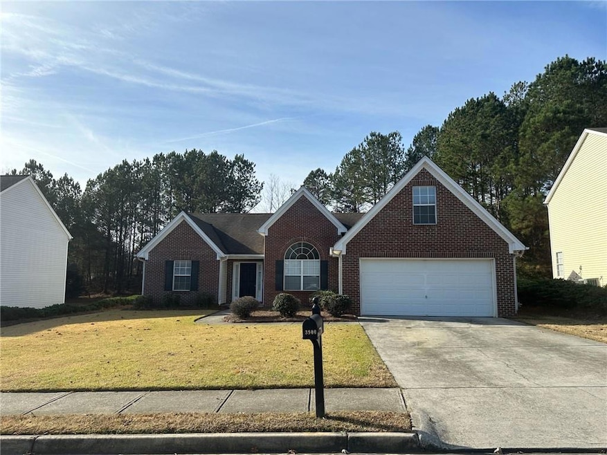 3900 Crescent Walk Ln, Suwanee, GA 30024 - photo 1