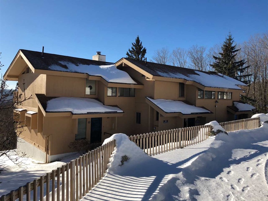 152 Sap Bucket Cir unit A-5, Peru, VT 05152 - photo 1