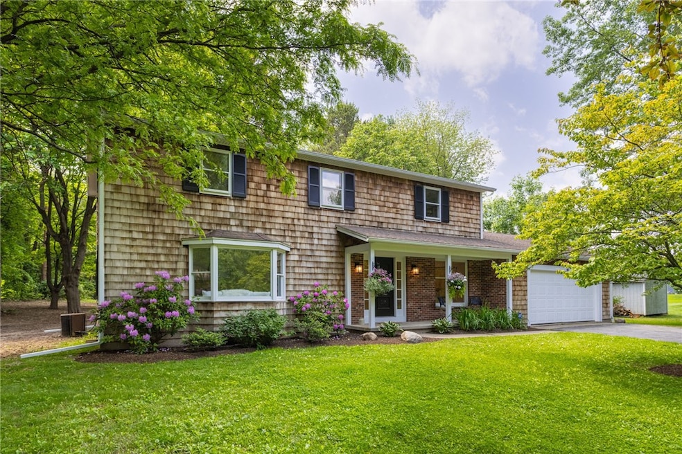 Pending $299,900 • Co-Listing Agent