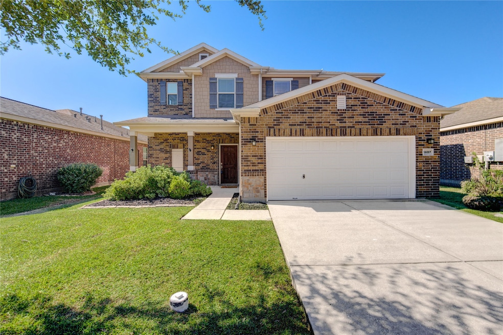 Pending $275,000 • Co-Listing Agent