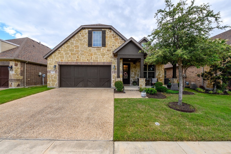 3420 Tuscan Hills Cir, Denton, TX 76210 - photo 1