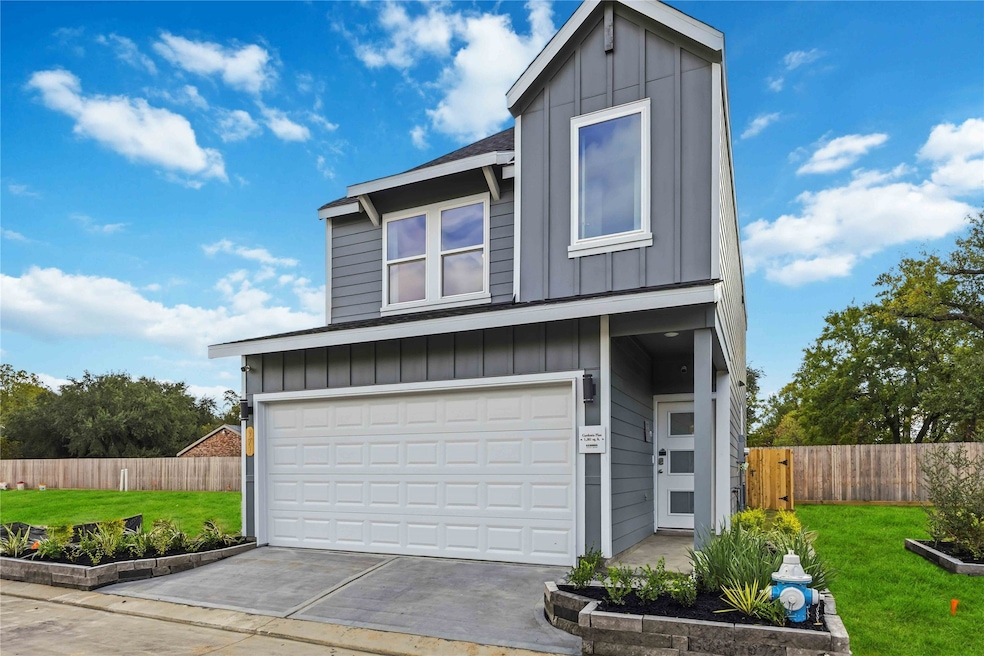 959 Green Vines Ln, Houston, TX 77091 - photo 1