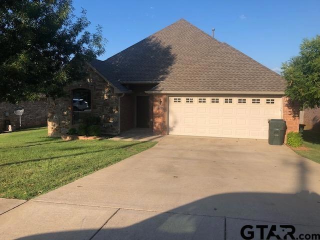 1539 Skidmore Ln, Tyler, TX 75703 - photo 1
