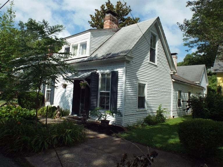 102 Wilkinson St, Frankfort, KY 40601 - photo 1