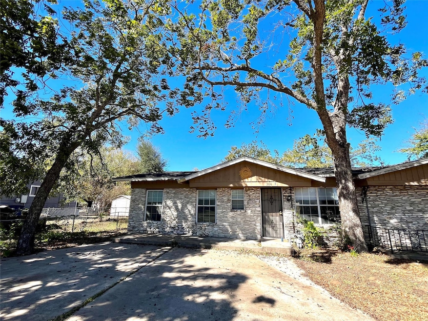 For Rent $1,295/month