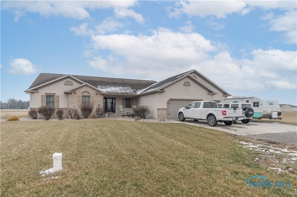 4438 N Thayer Rd, Lima, OH 45807 - photo 1