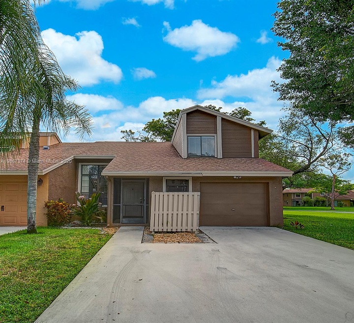 22388 Thousand Pines Ln unit 1, Boca Raton, FL 33428 - photo 1