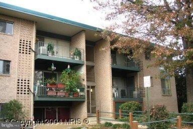 3708 N Rosser St unit T1, Alexandria, VA 22311 - photo 1