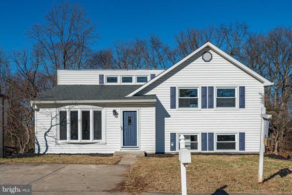 12 Yew Rd, Essex, MD 21221 - photo 1