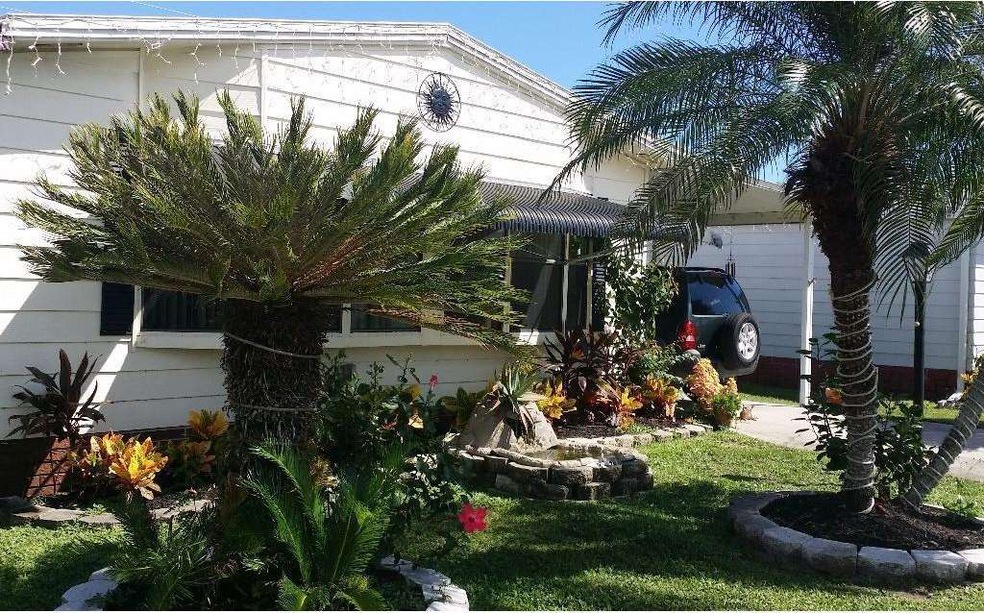 744 Periwinkle Cir, Sebastian, FL 32976 - photo 1