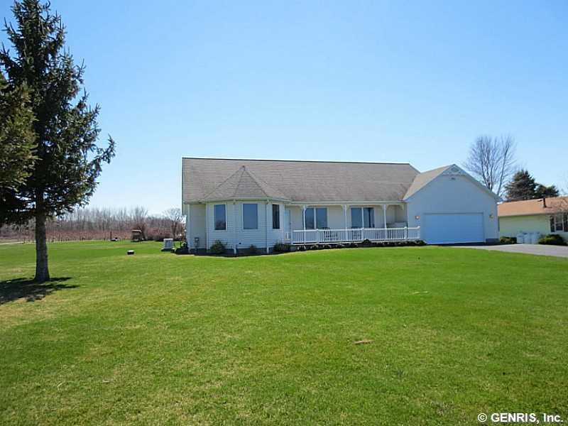 14504 Lakeshore Rd, Kent, NY 14477 - photo 1