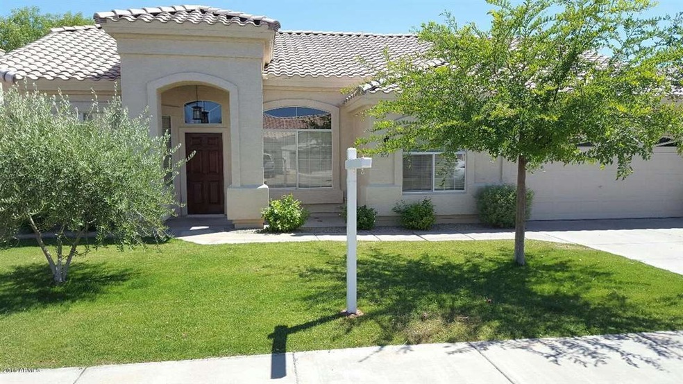 851 W Rawhide Ave