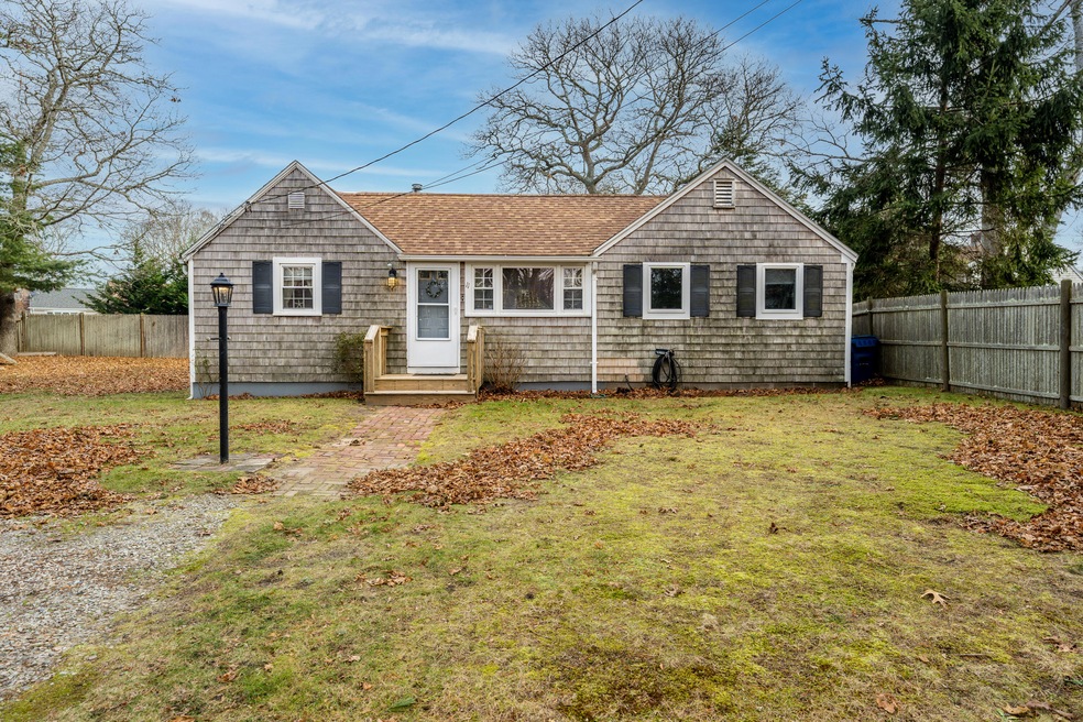 11 Kennedy Cir, Hyannis, MA 02601 - photo 1