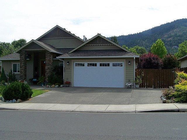 unlisted-address, Grants Pass, OR 97527 - photo 1