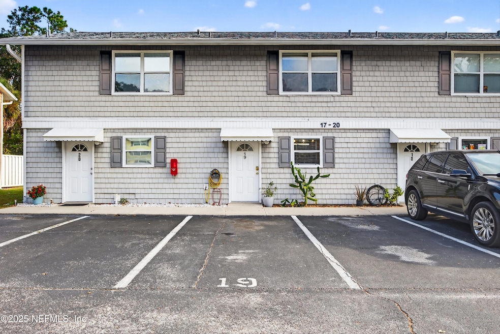 For Sale $144,900 • Co-Listing Agent