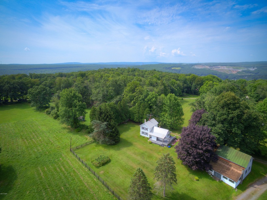 29 Strait Ln, Hawley, PA 18428 - photo 1