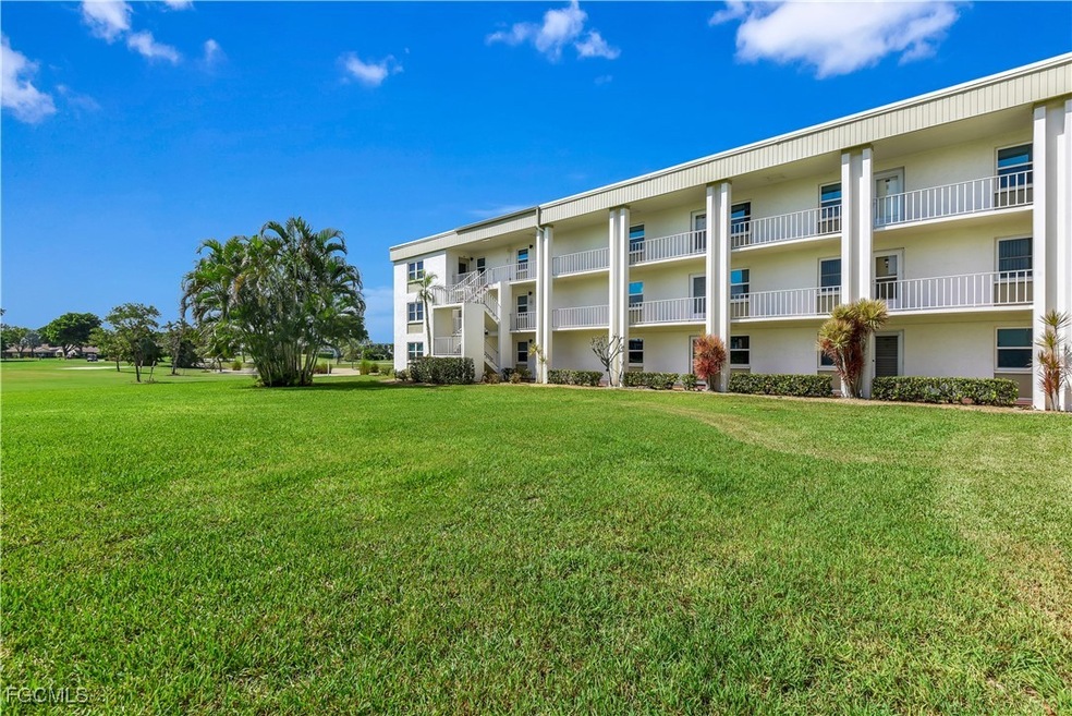 1624 Pine Valley Dr unit 115, Fort Myers, FL 33907 - photo 1