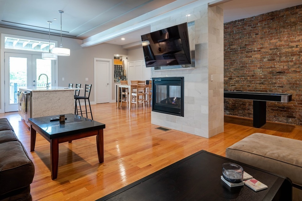 752 E 5th St unit 1, Boston, MA 02127 - photo 1