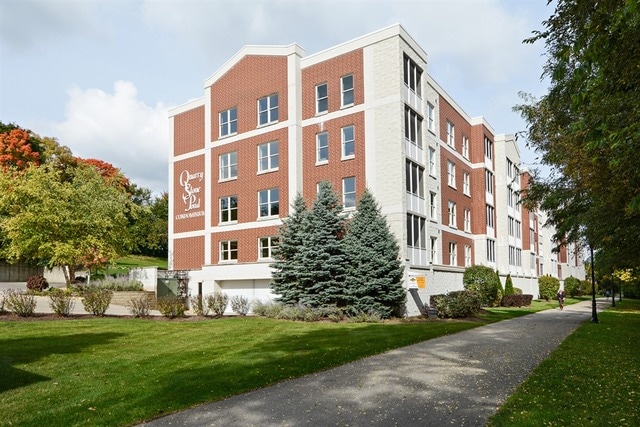 206 N Water St unit 203, Batavia, IL 60510 - photo 1