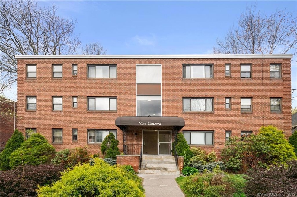 9 Concord St unit C1, West Hartford, CT 06119 - photo 1