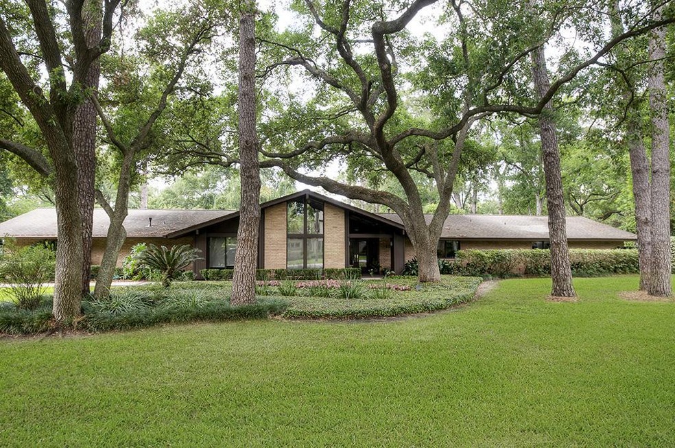 11538 S Lou al Dr, Houston, TX 77024 - photo 1