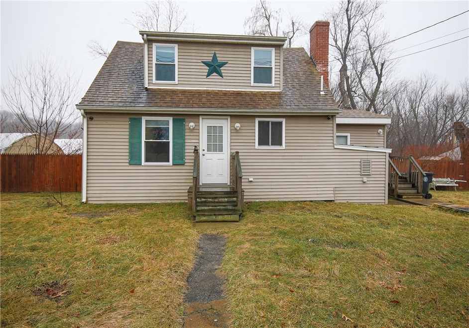 76 Knight St, Warwick, RI 02886 - photo 1