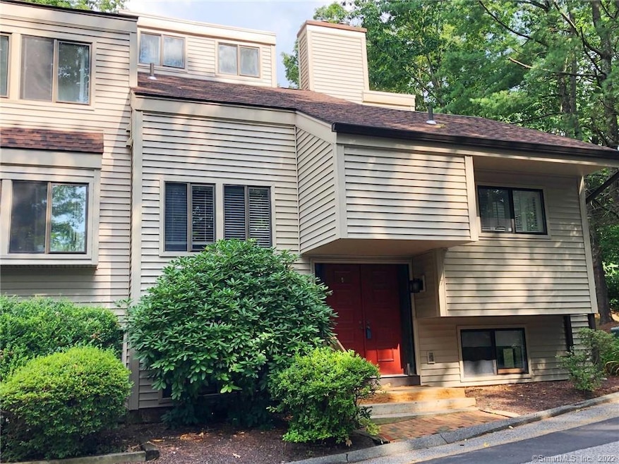 7 Comstock Trail, Brookfield, CT 06804 - photo 1