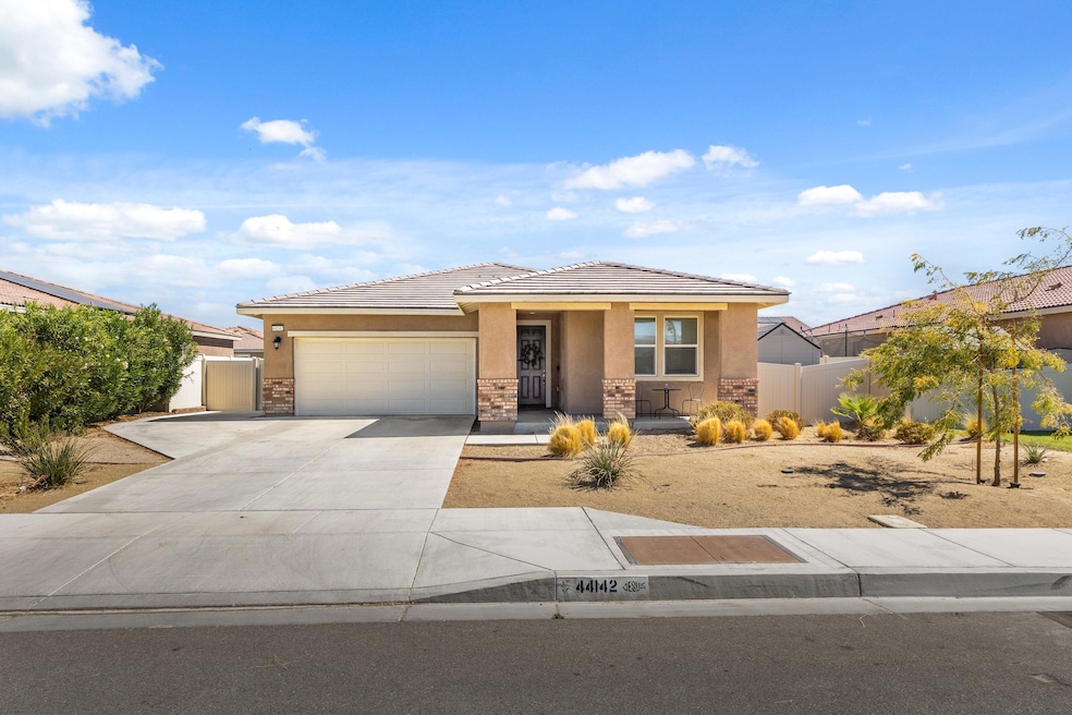 44142 Pagoda Way-1