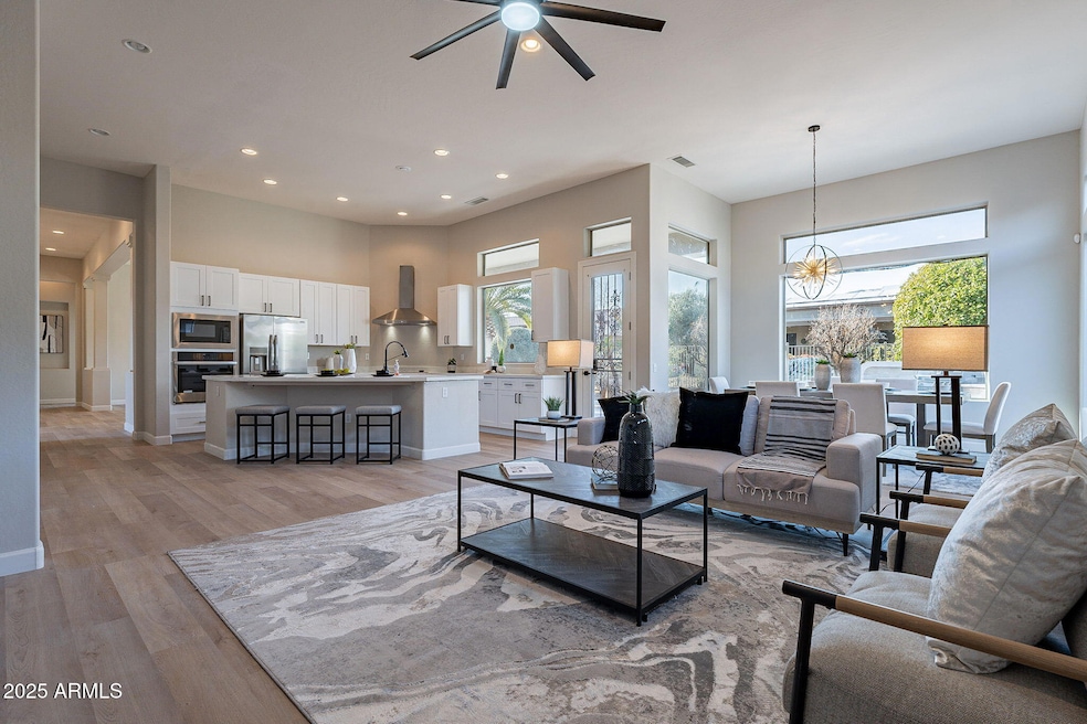 Open floor plan!