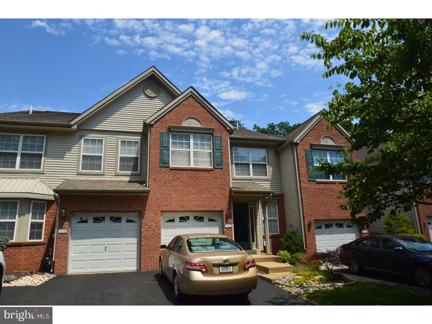 512 Jason Dr, Southampton, PA 18966 - photo 1