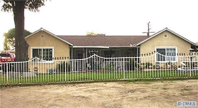 Front of home..faces golf course