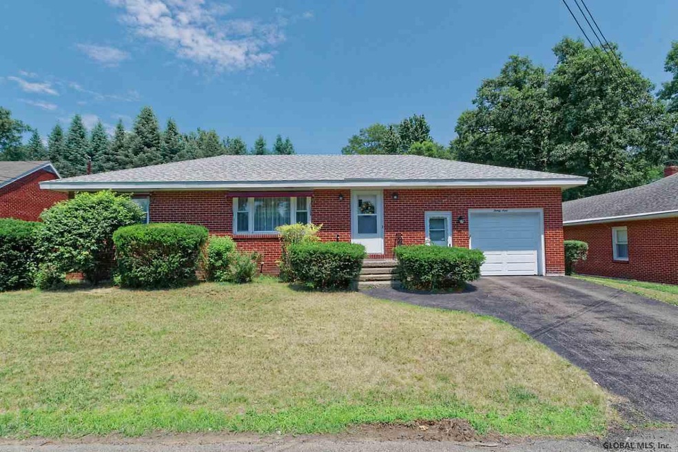 39 Bosher Dr, Albany, NY 12205 - photo 1