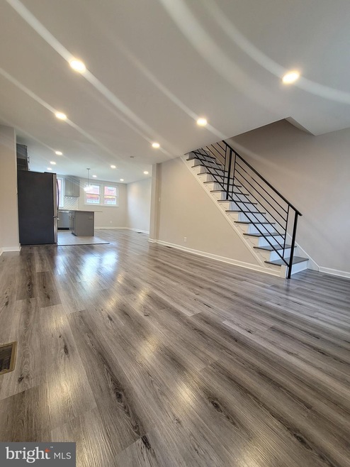 8656 Provident Rd, Philadelphia, PA 19150 - photo 1