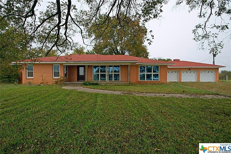 7262 Eddy Gatesville Pkwy, Moody, TX 76557 - photo 1