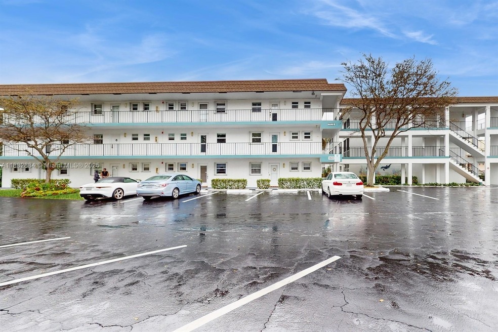 Gardens by the Sea unit 301, Pompano Beach, FL 33062 - photo 1