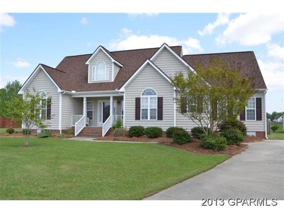 725 Carrington Ln, Winterville, NC 28590 - photo 1