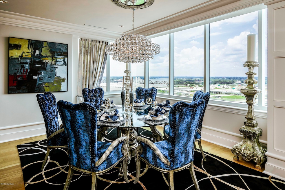 222 E Witherspoon St - Dining2