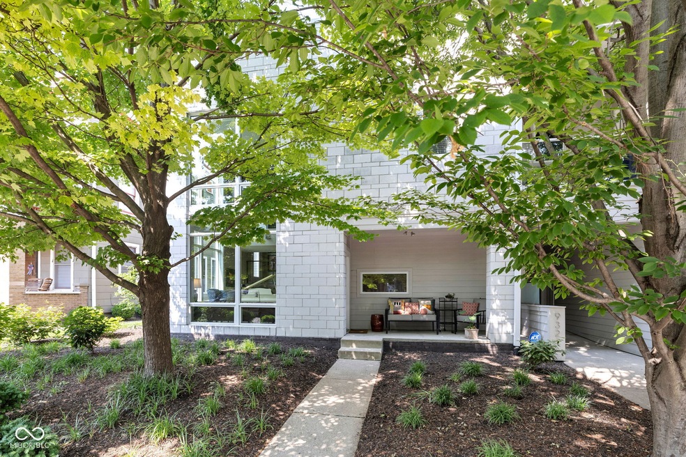 932 N Broadway St unit 1, Indianapolis, IN 46202 - photo 1